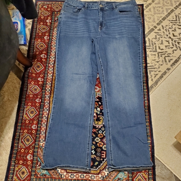 ,MAURICES HIGH RISE CURVY. 20W TALL. STRETCH. WIDE KWG BOOTCUT - Picture 1 of 5